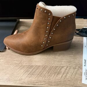 Mia Dawsyn Women's Ankle Bootie Brown Faux Suede Studded Size 7